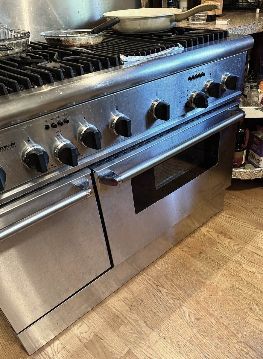 Thermador Professional range in a home kitchen — Appliance Rescue Team serves Tappan, NY